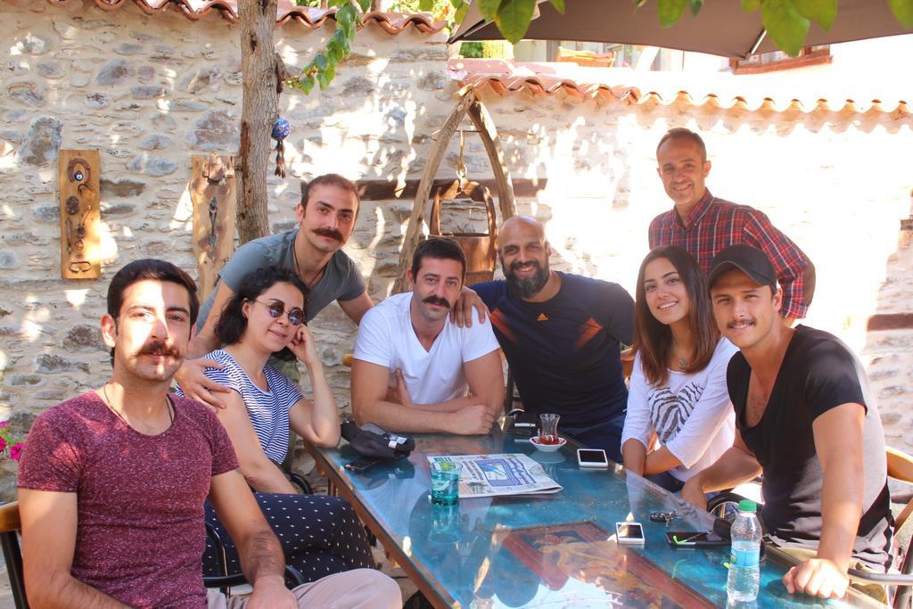 Yeni Gelin Evi Apartamento Birgi Exterior foto