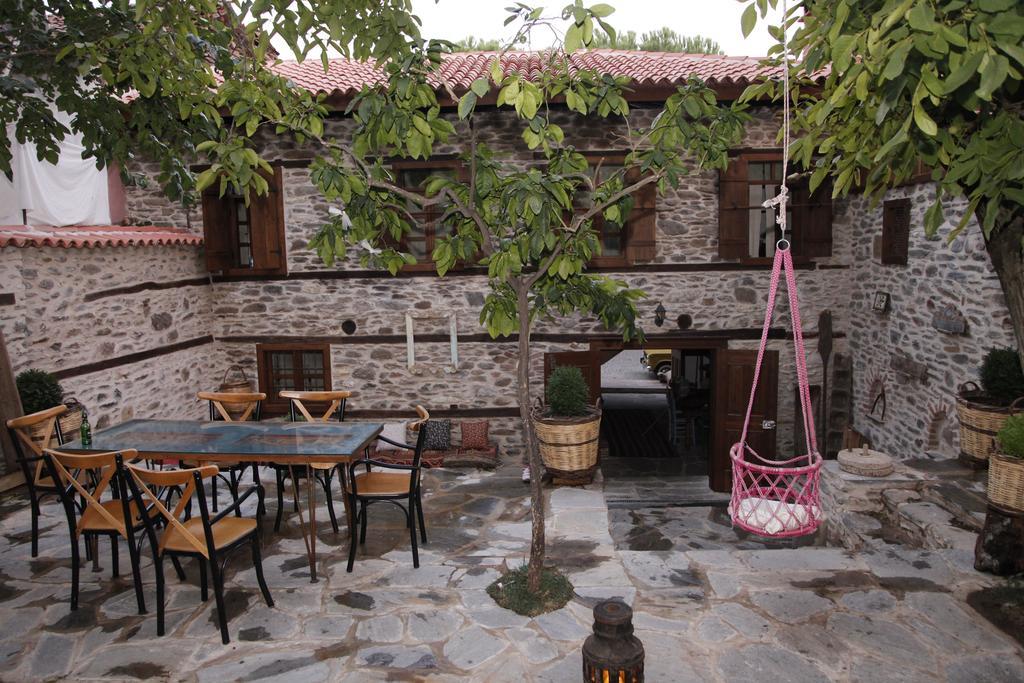 Yeni Gelin Evi Apartamento Birgi Exterior foto