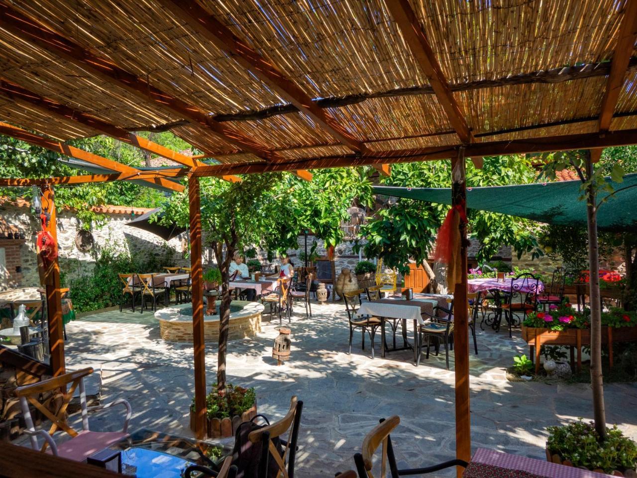 Yeni Gelin Evi Apartamento Birgi Exterior foto